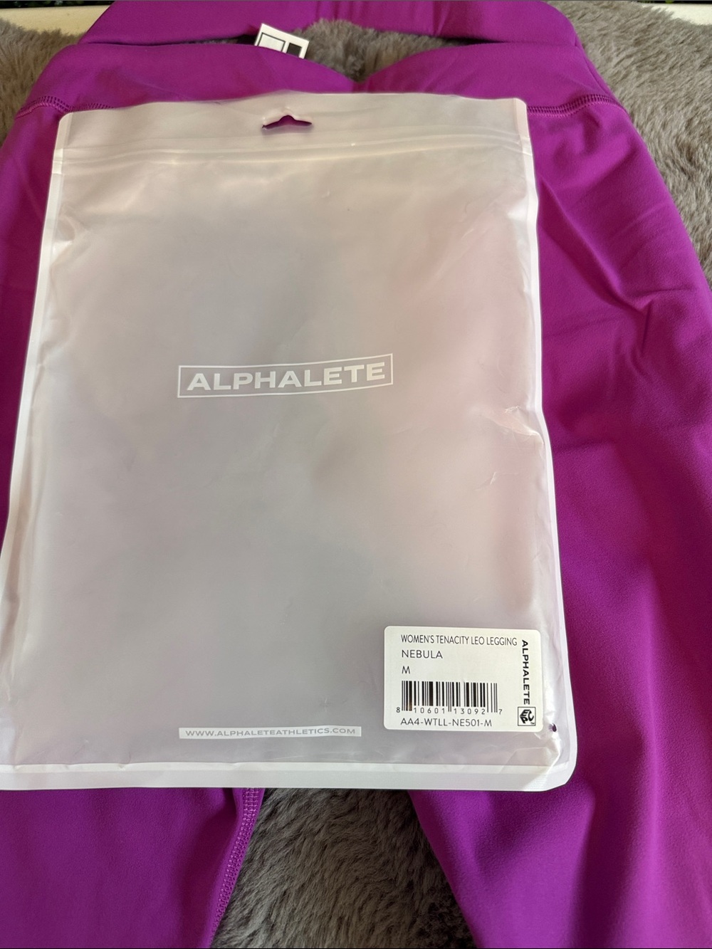 NWT Alphalete Leggings size medium - Picture 5 of 5